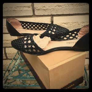 BRAND NEW Size 7 Black Woven Open Toe Flats